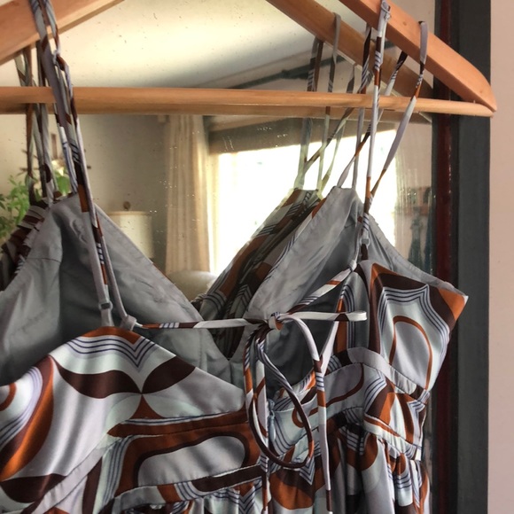 Silk cocktail dress, only worn once! - Picture 4 of 6